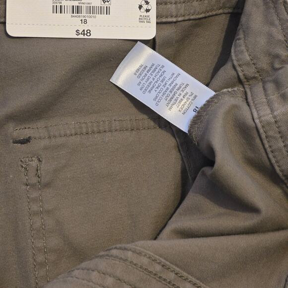 A.n.a Highest Rise vintage straight green cargo pants size 18 - Picture 6 of 9